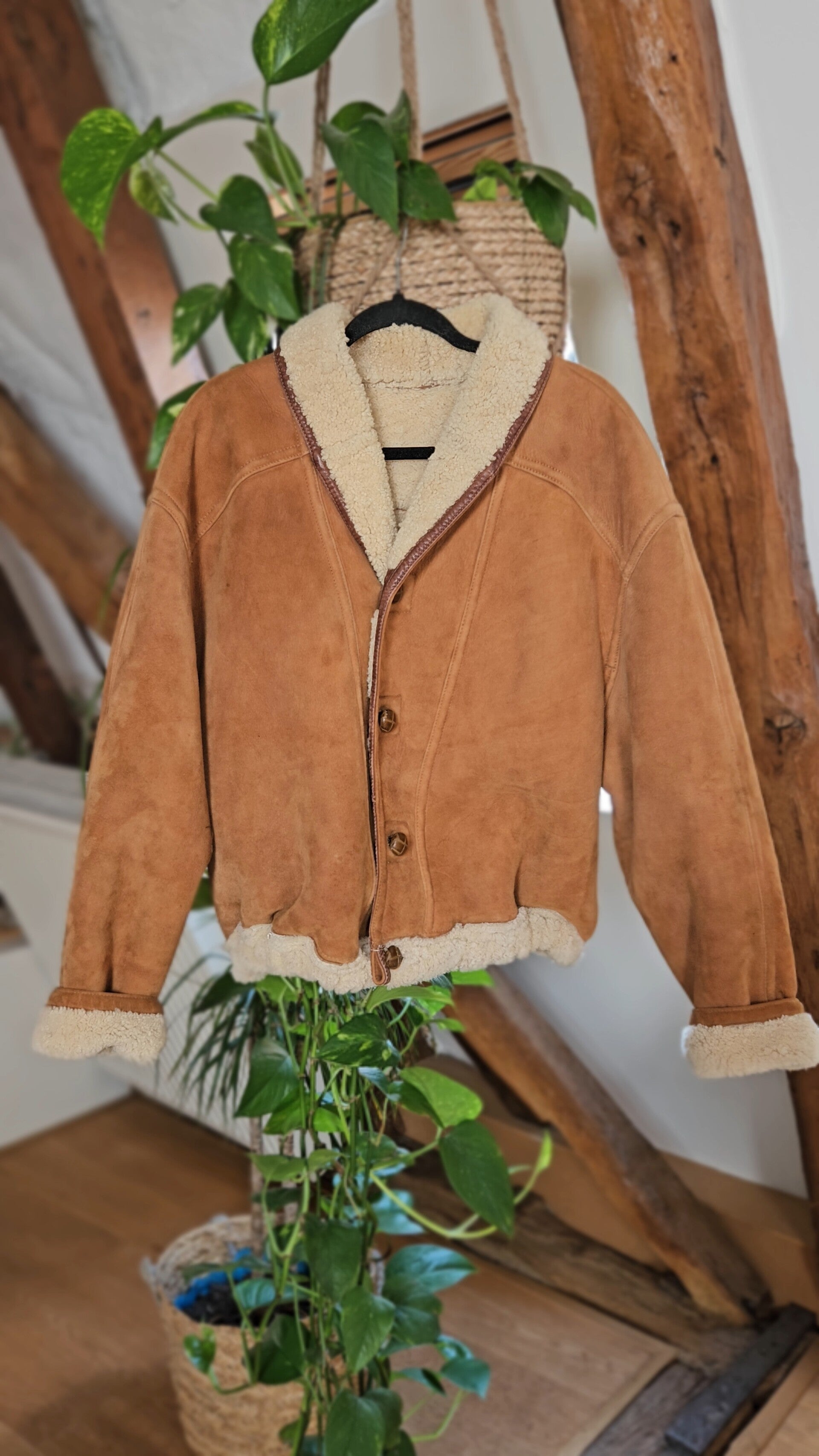 Vintage cropped shearling coat - size M/L