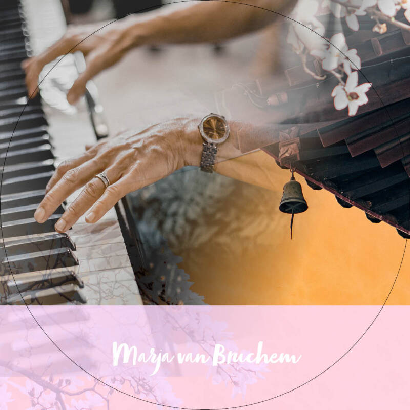 Logo Marja van Bruchem