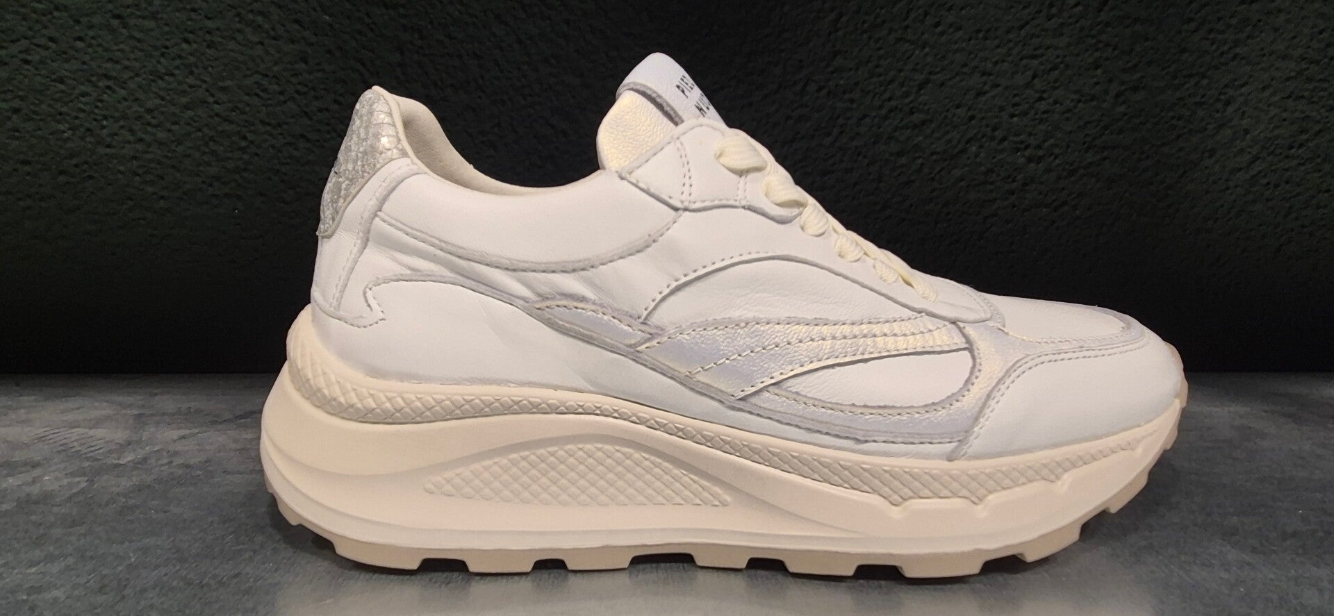 Piedi Nudi West 05.01