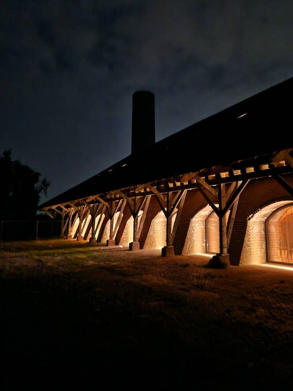 LEEFFabriek by Night