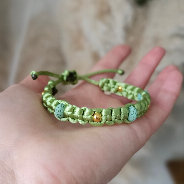 Muggenarmband satijn lichtgroen