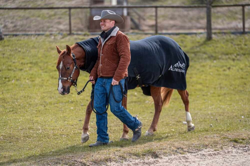 AlpenPad – Fleece Horsecooler / Abschwitzdecke mit Halsteil