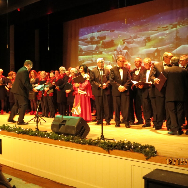 19-12-2013 Kerstconcert met mannenkoor "Van Wor Ik Ben" en koor "Korbra"