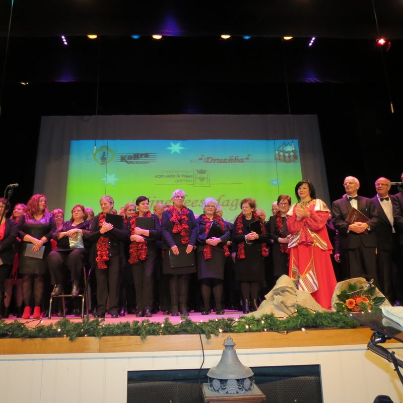 19-12-2013 Kerstconcert met mannenkoor "Van Wor Ik Ben" en koor "Korbra"