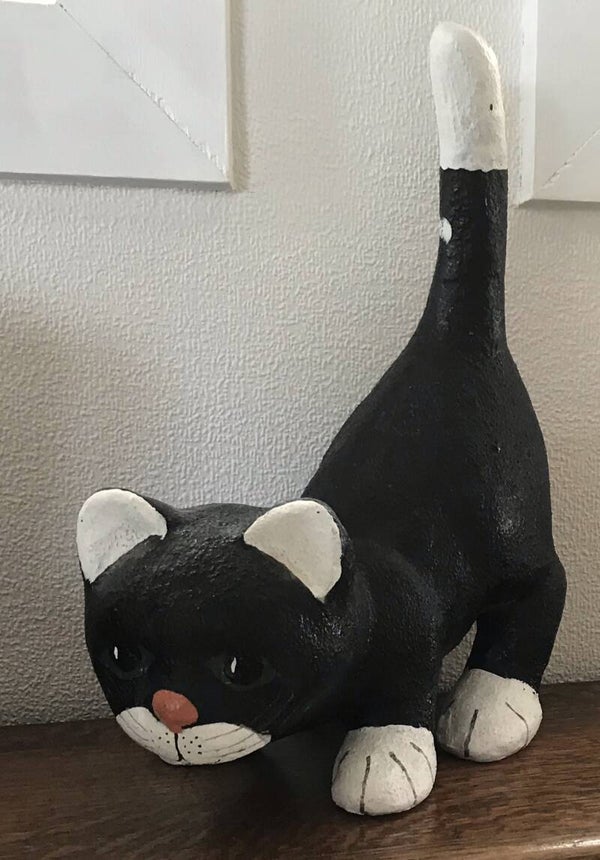 Sluipend kat met staard in de lucht polyester résine 25 cm