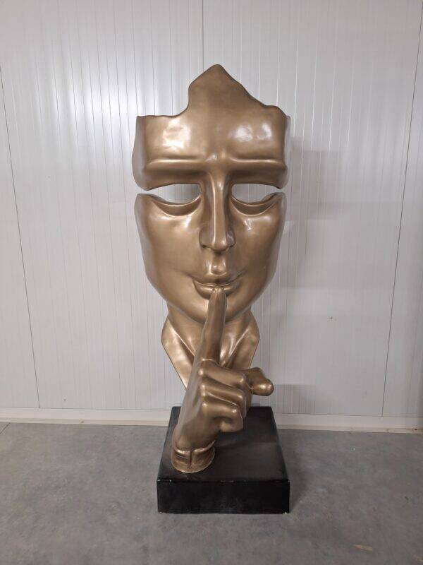 Denker Masker SST XXXL BRONS ANTIEK  op sokkel  laminaat 200 cm