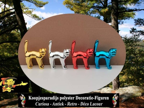 220102 Hars sculpture Croom Parijse kat 4 ass 17 cm verp 8