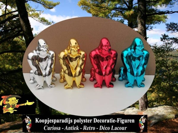 220501 Hars sculpture Chroom Gorille zit 4 ass 19 cm verp 8