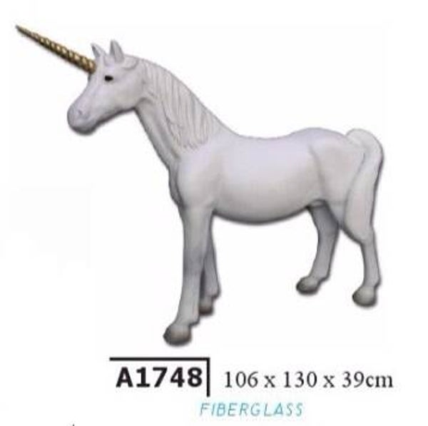 Funny A1748 eekhoorn Paard wit polyester résine  106 x 130 x 39 cm