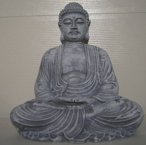 DB22 Curiosa boeddha zit in gebed steen antiek polyester résine 60 cm
