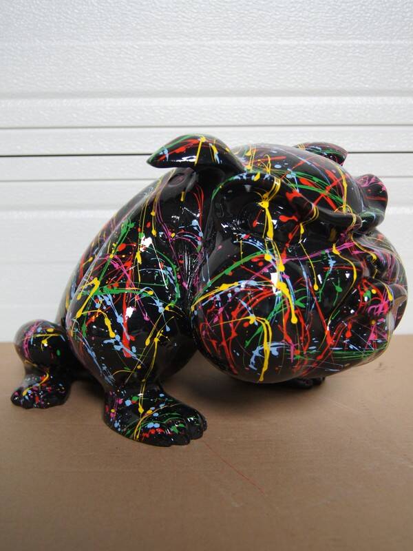 DHC85 Funny Hond  Engelse buldog  polyester résine   40 cm