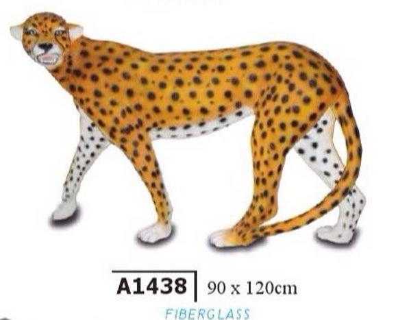 A1438   Jungle jaguar XL staand polyester résine  120 x 90 cm