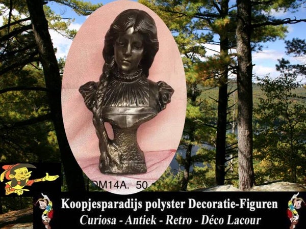 DDM52A Dame met vlegthaar polyester résine 50 cm