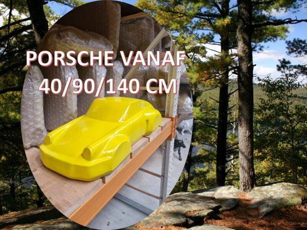 Auto porsche wit of antiek brons polyester 40 cm