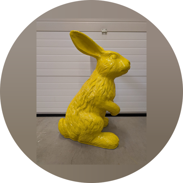 Konijn zit geel polyester 115 cm