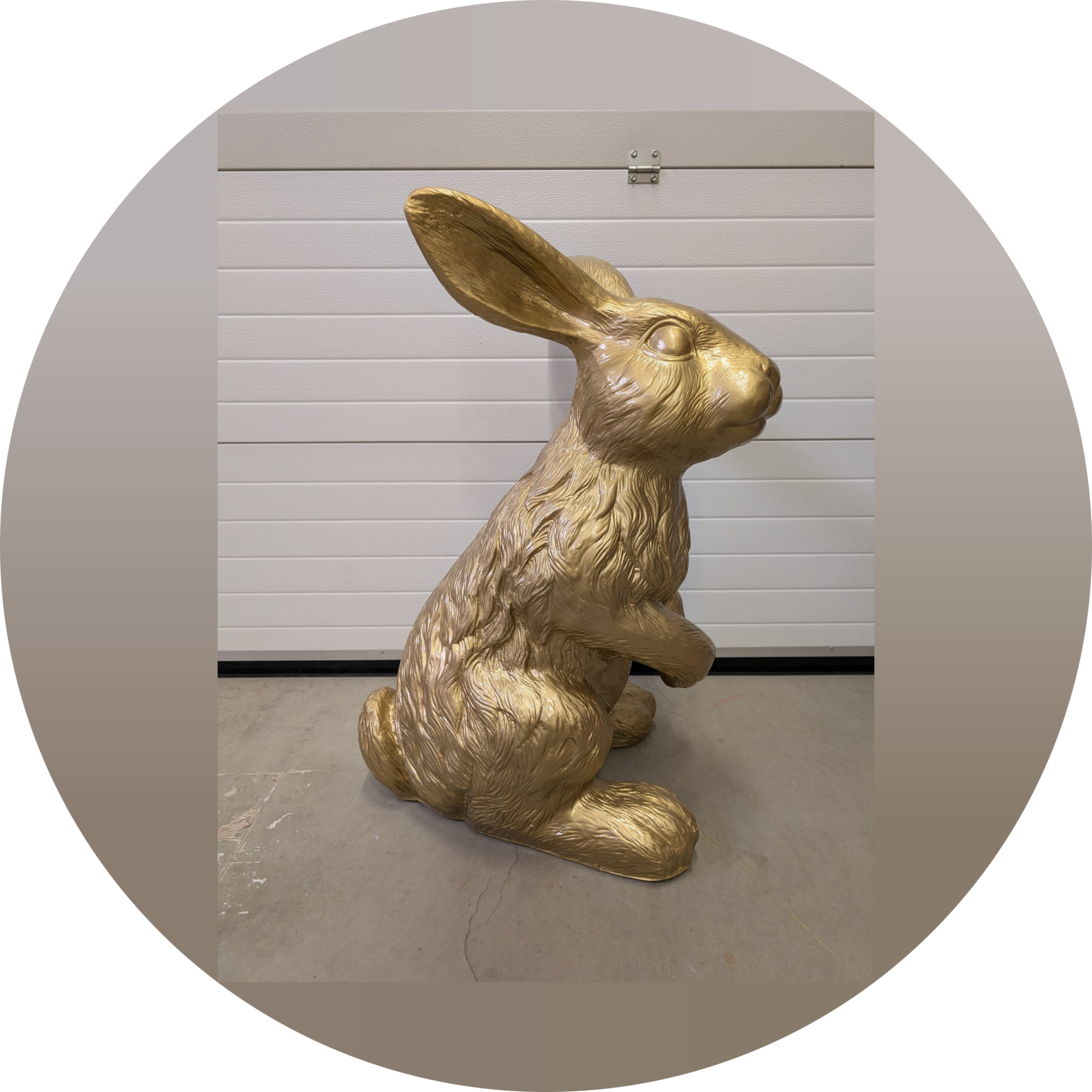 konijn zit grijs goud polyester  résine 115 cm