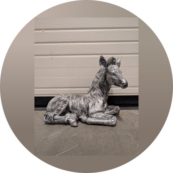 zeebra Ligend polyester antiek goud 35 cm