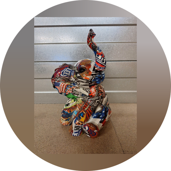 Graffiti pop art olifant zit slurf omhoog 31 x  21 x 19cm VERP 4