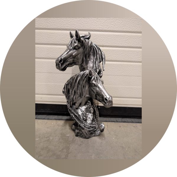 2 paardenkop op sokkel antiek zilver  45 cm