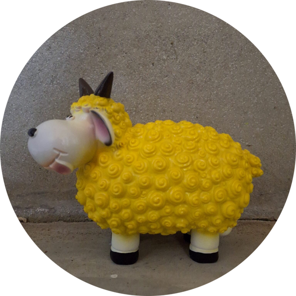 Funny Cartoon schaap corn goud staand polyester résine 23 cm verp 6