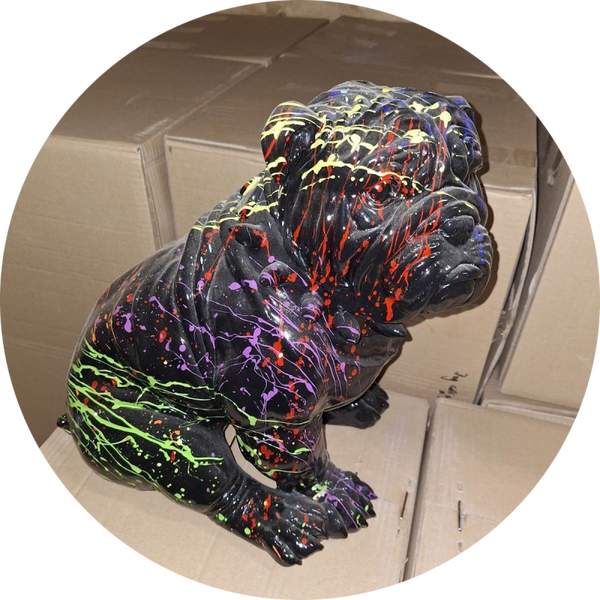Mops hondje zit splache ass kleur 30 cm verp 2/6