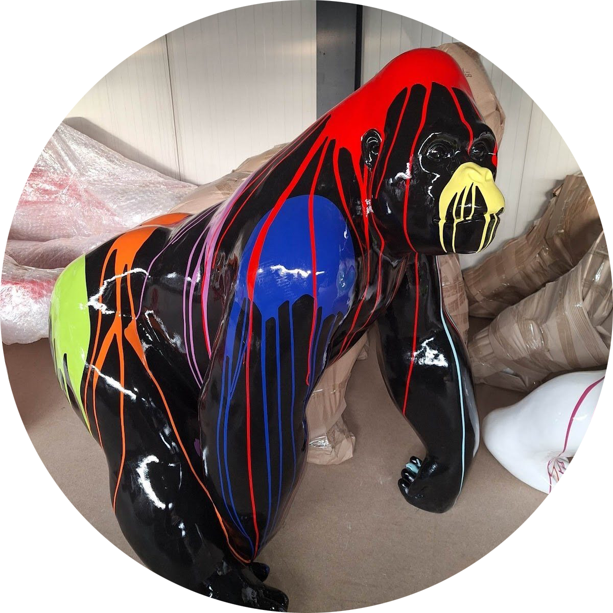 Stoere lopende gorilla laminaat zwart of wit  multicolor 180 x 100 x 140