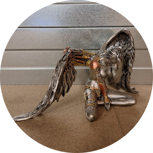 Geknielde engel steampunk 21 x 37 x  13cm VERP 4