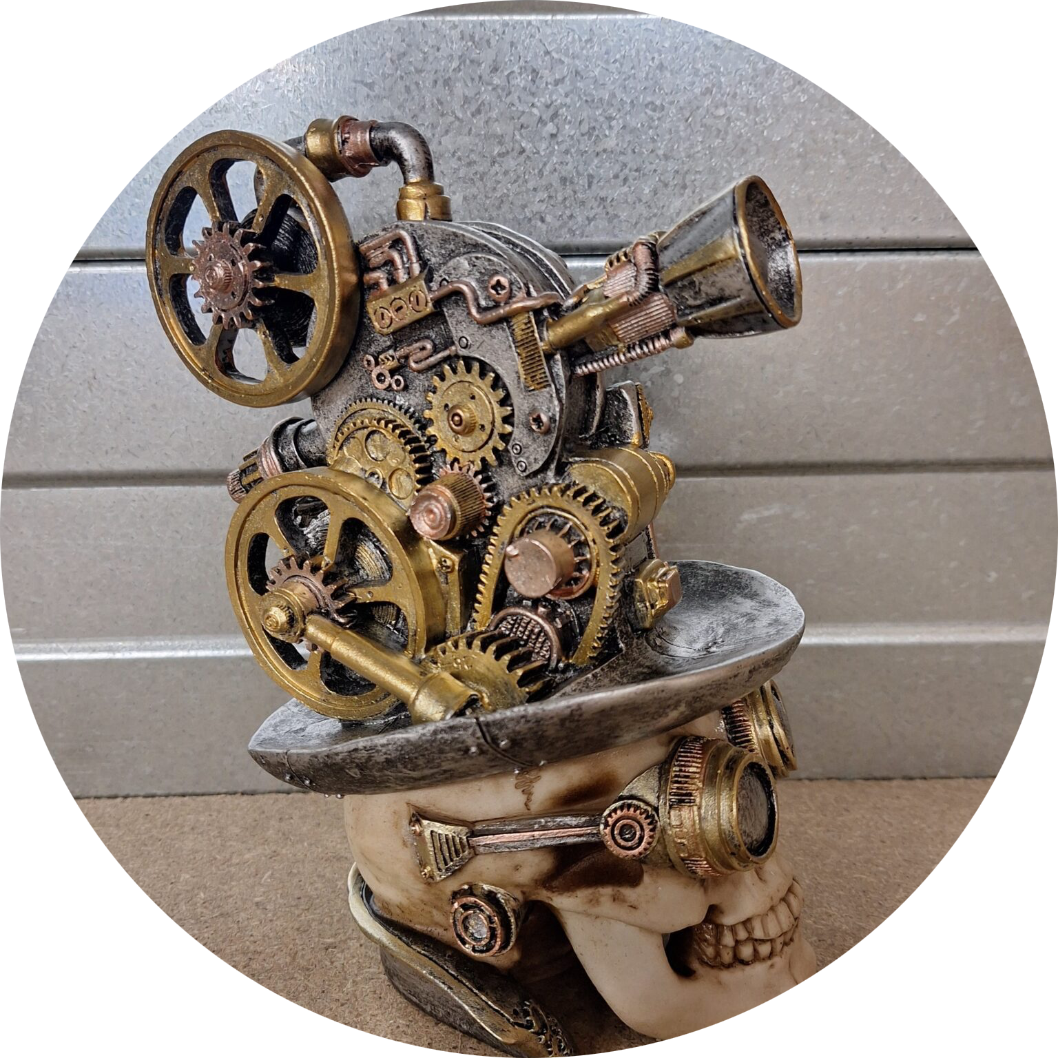 Schedel met video camera steampunk 24 X 19 X 15CM VERP 6