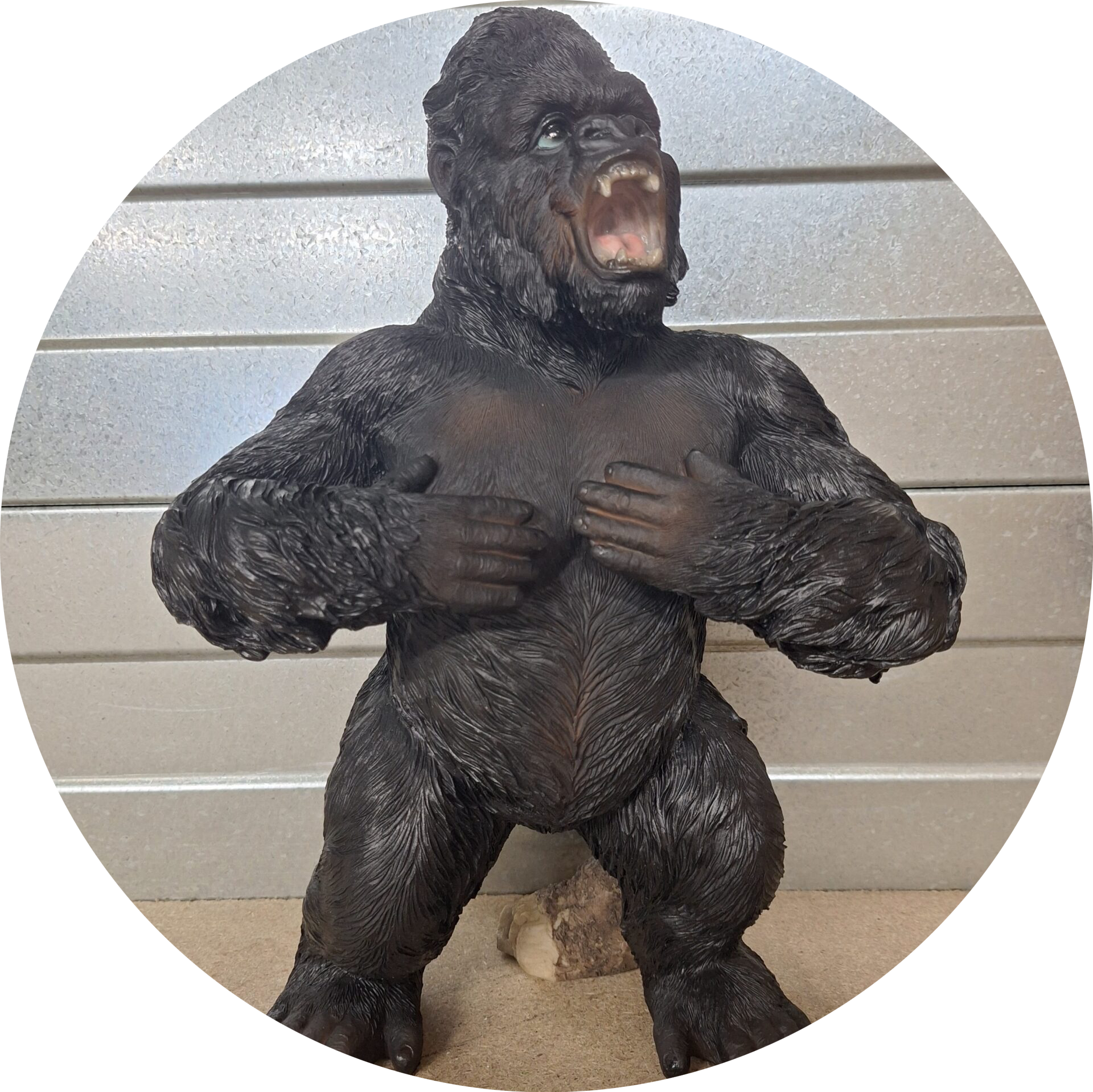 Agressieve gorilla aap staand 27 x 17 x 38 cm verp 6