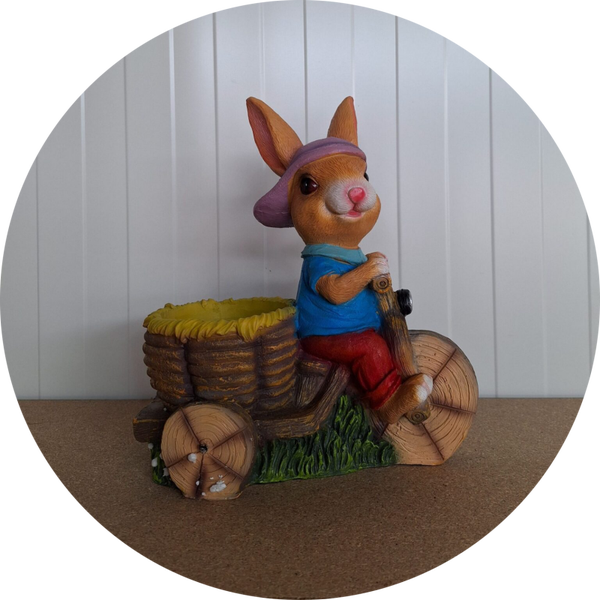 Konijn met Corf op  fiets jongen 30 cm