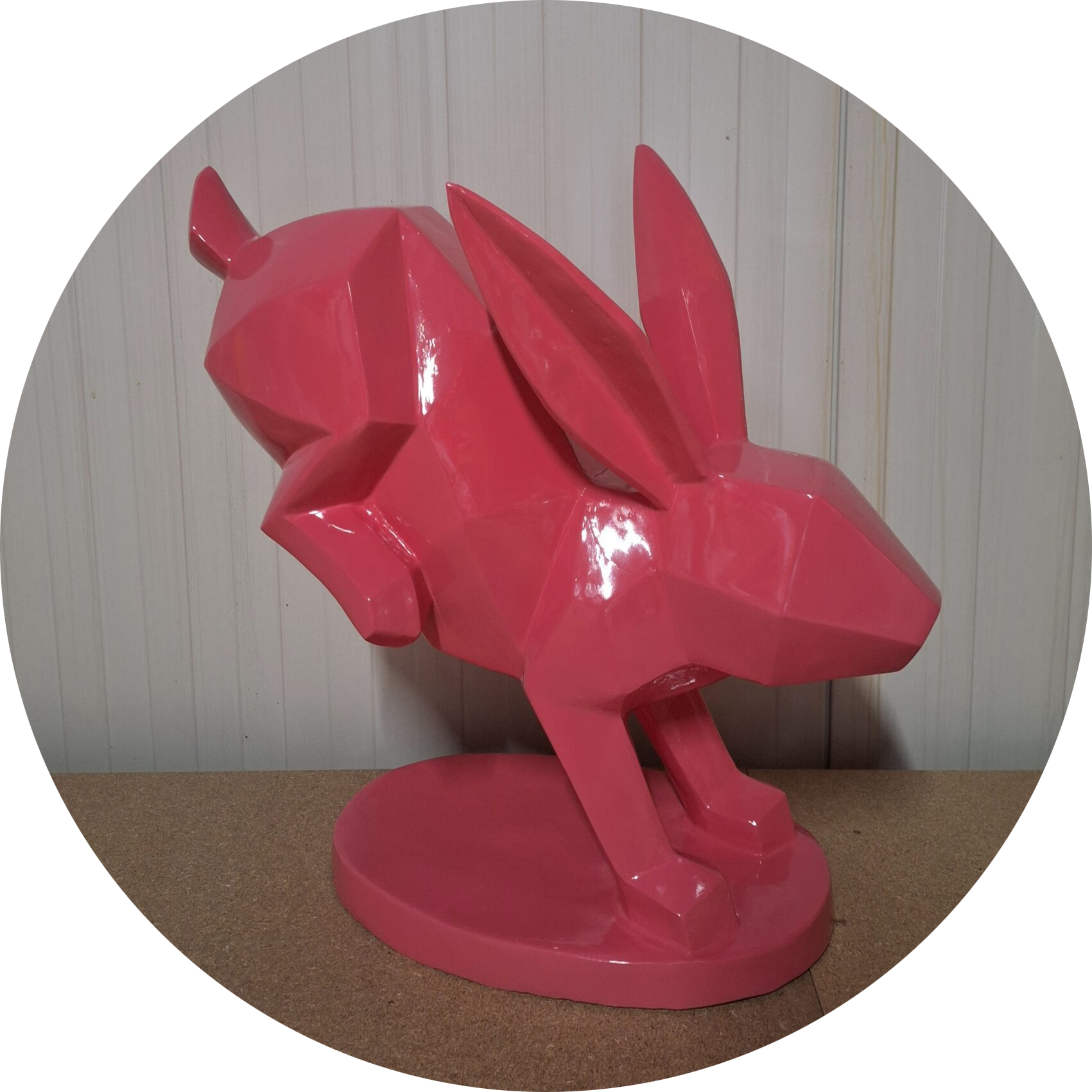 Stampend konijn origami op sokkel  70 CM