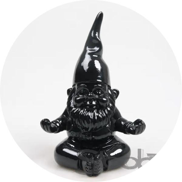 KABOUTER YOGA 11X14X20 CM zwart  Verp 24