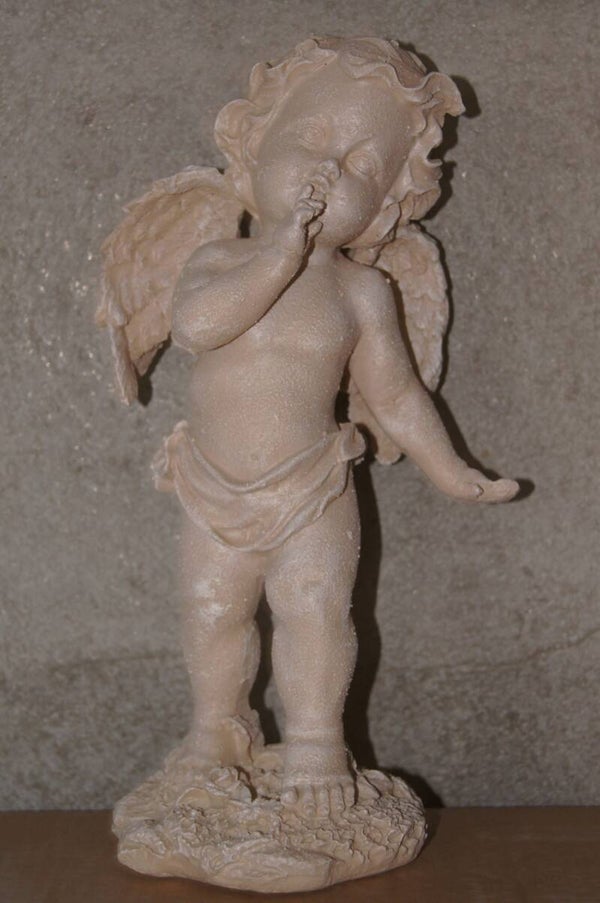 Engel staand vinger in mond 30 cm verp 6