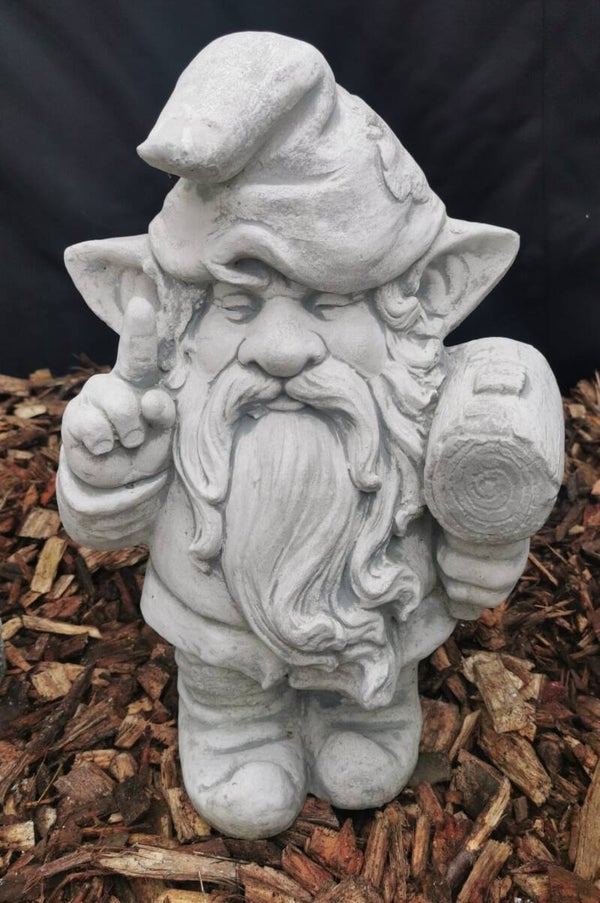 Beton kabouter met hamer 40 cm