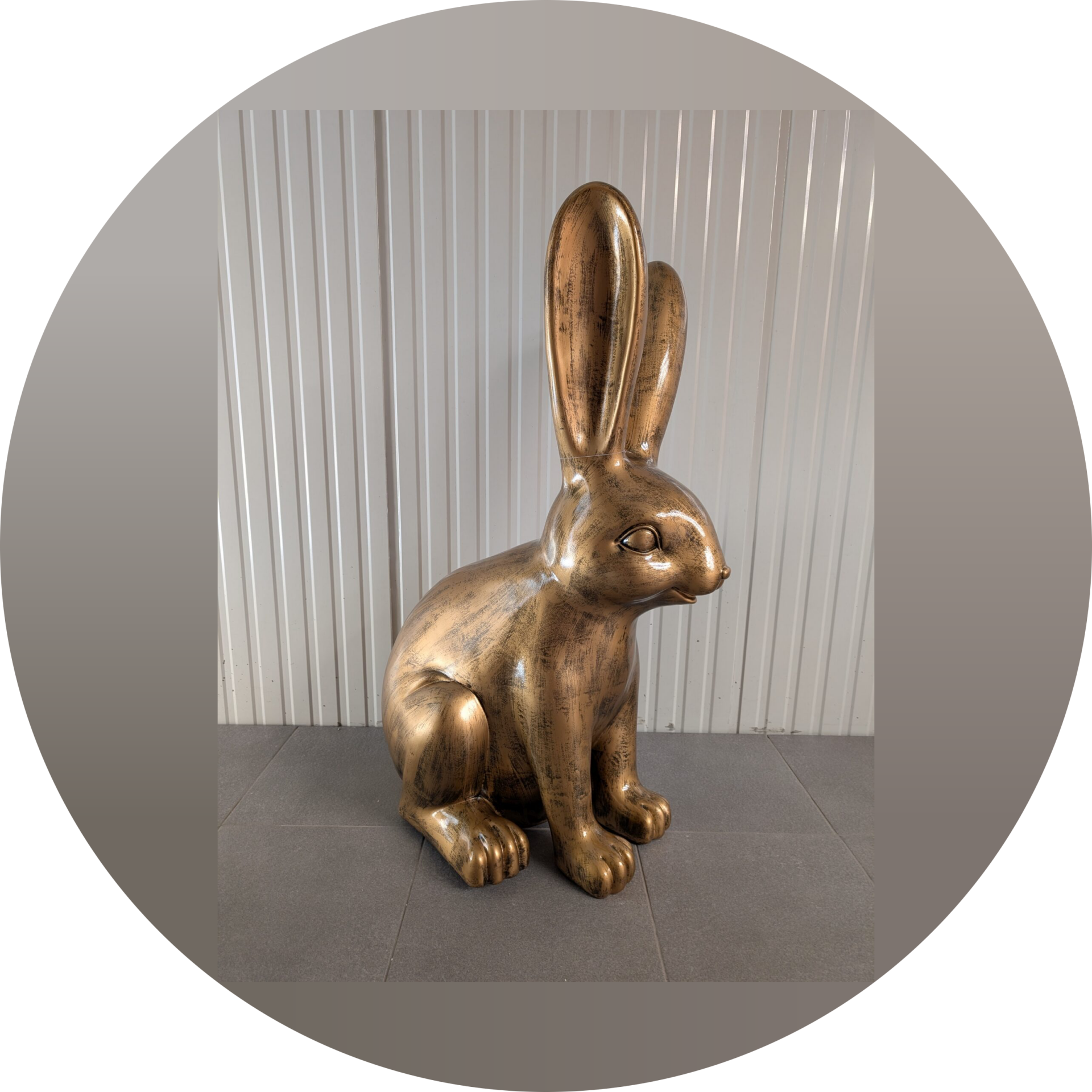 Konijn zit glad antiek goud 44 x 32 x 61 cm