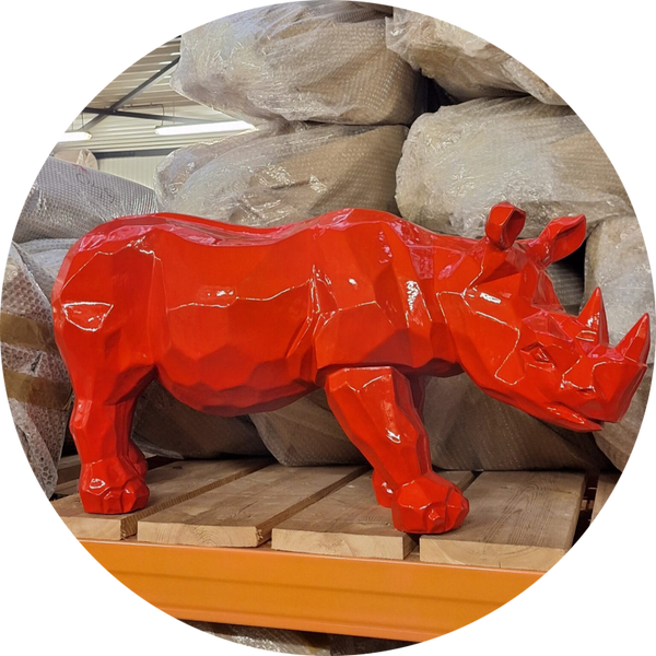 Neushoorn staand rood 95 cm
