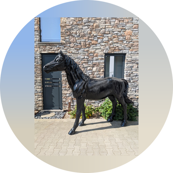 Paard staand laminaat 260 x  60 x 228 cm