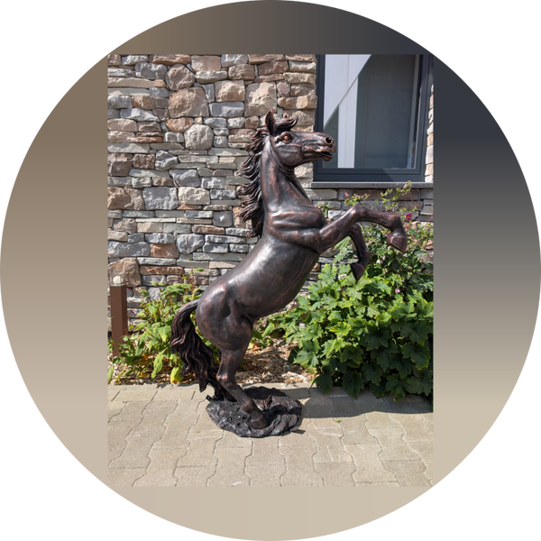 Stijgend paard laminaat 108 x 41 x  145 cm