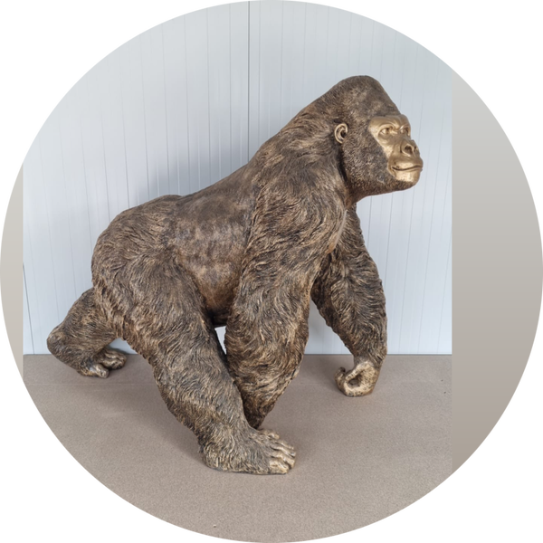 Stoere lopende gorilla laminaat 180 x 100 x 140 cm