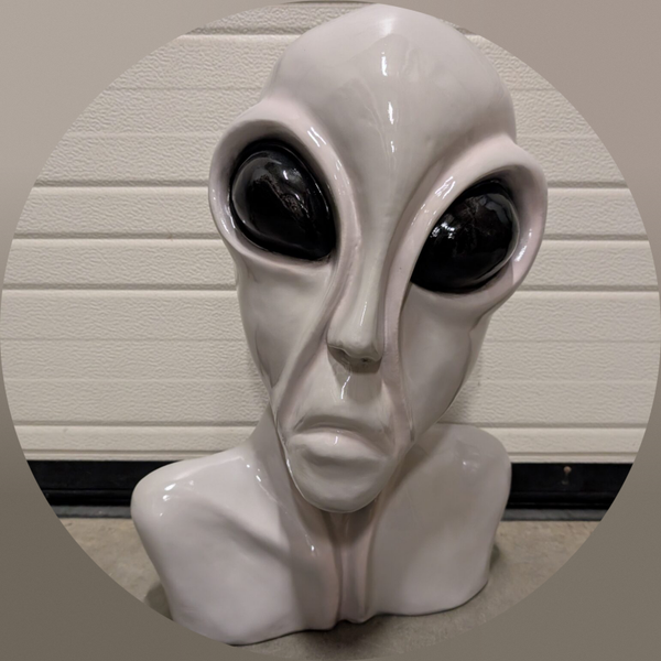 Ufo borst beeld 50 cm