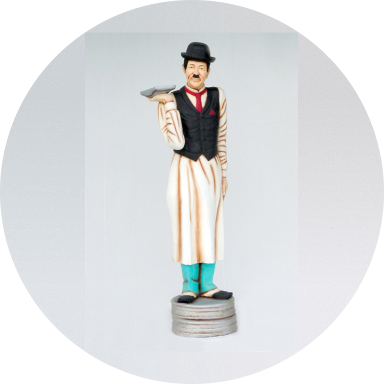 Horeca curiosa Charle Ceplin ober polyester résine 180 cm