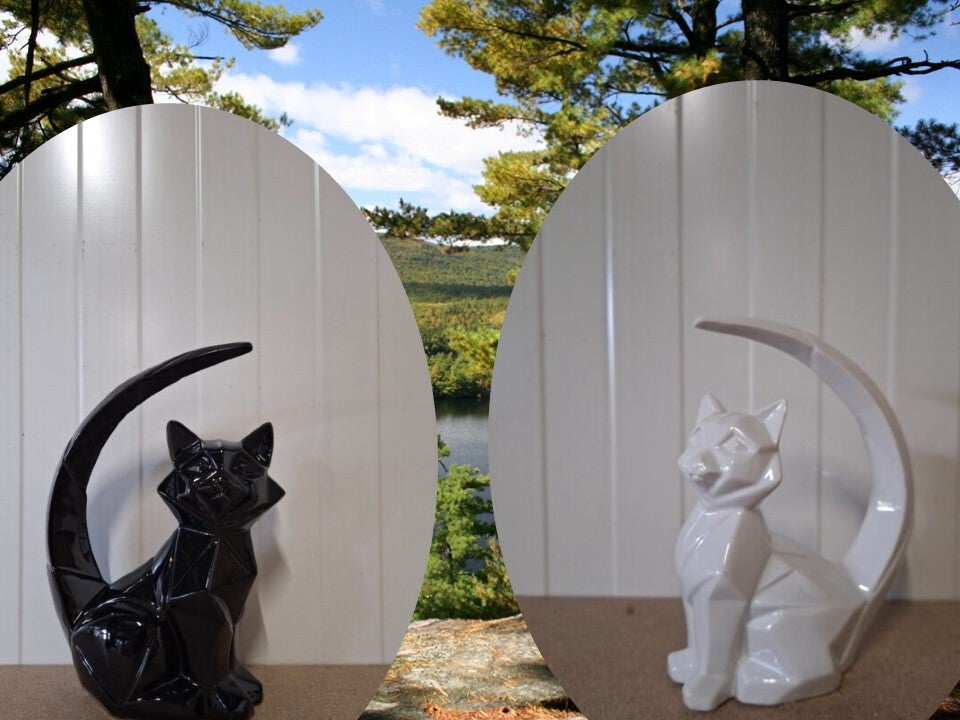 Kat zit in maan staart oregami ass zwart of wit  3Ocm verp 12