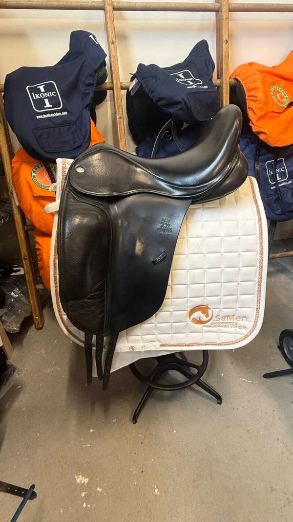 Fairfax Classic Dressage 17,5 inch