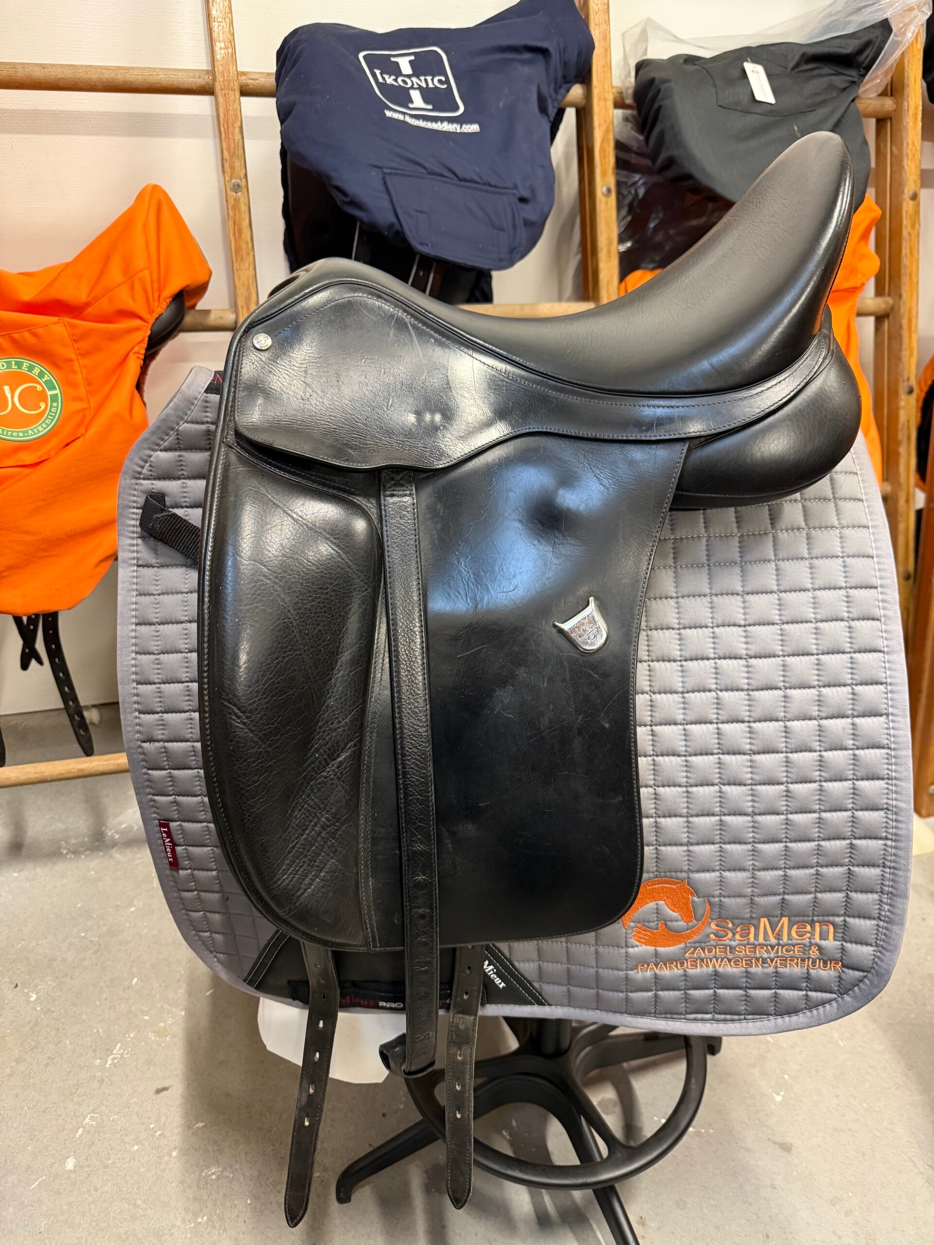 Bates Dressage 17,5 inch verwisselbaar kopijzer