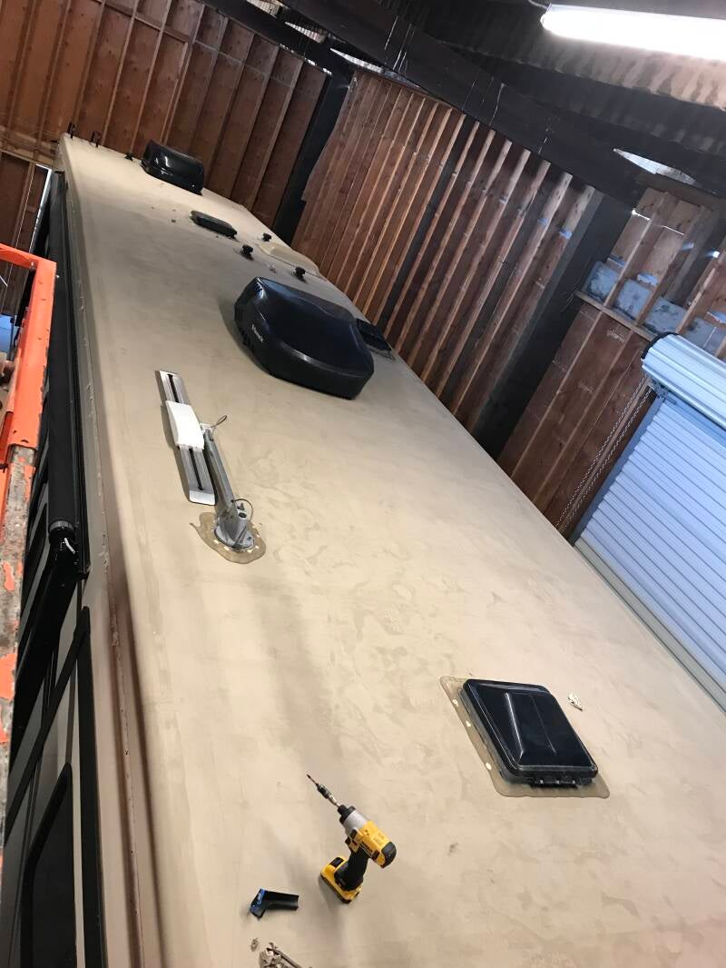RV roof repair 
