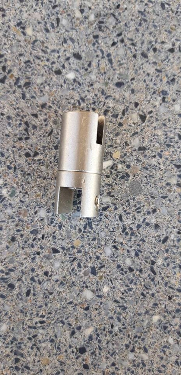 GLAS / PLEXI KLEM VOOR KABEL VAN 3MM