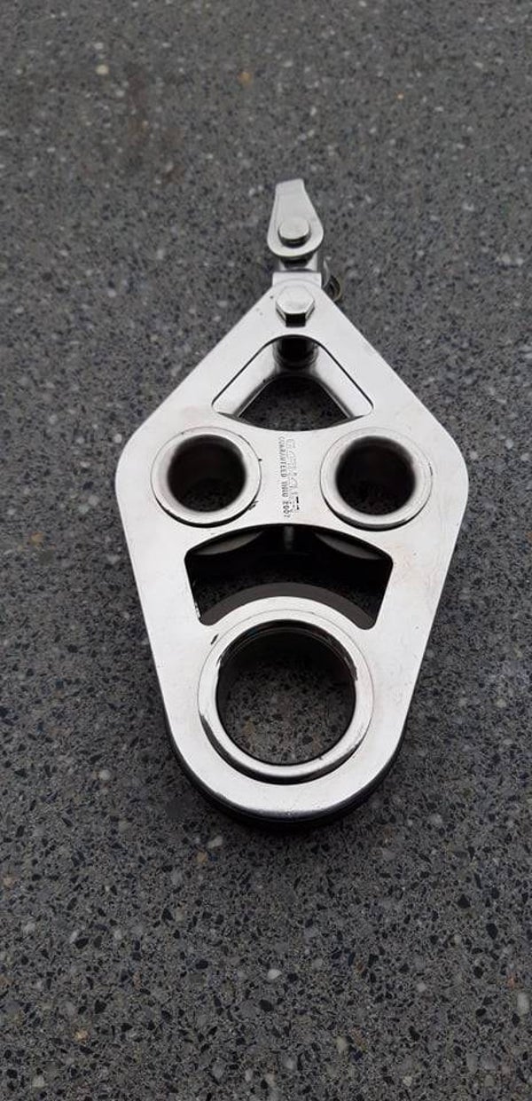 BLOK RVS VIOOLBLOK MET WARTELOOG - 16 MM