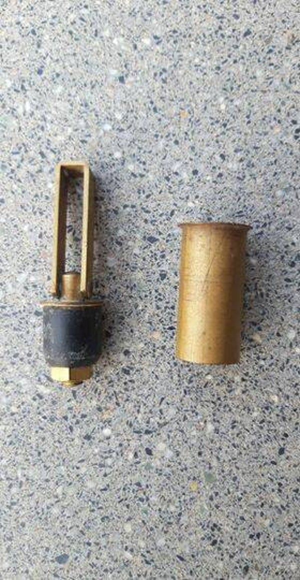 LENSPLUG IN MESSING