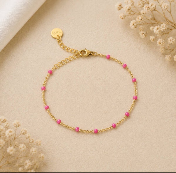 Pink dot armband