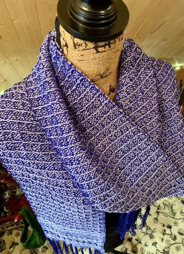 LAVENDER FIELDS Handwoven Scarf